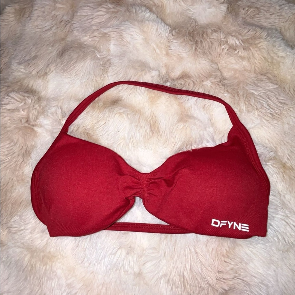 DFYNE sports bra!